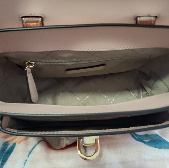 Michael Kors Manhattan Medium Leather Satchel Metallic Rose Gold GUC ORIG $598 - Picture 7 of 9